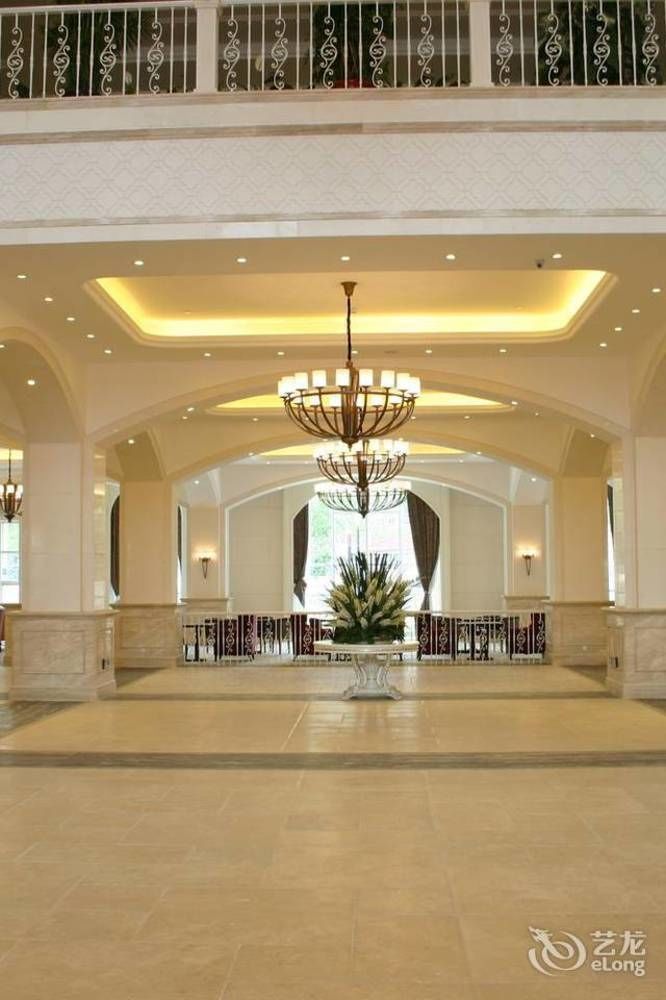 Blue Sky Hotel Yantai Eksteriør bilde
